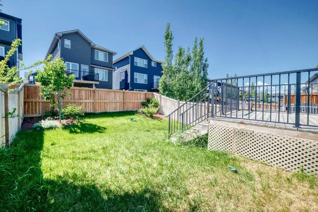 110 Crestbrook Way SW Calgary AB T3B 6H1
