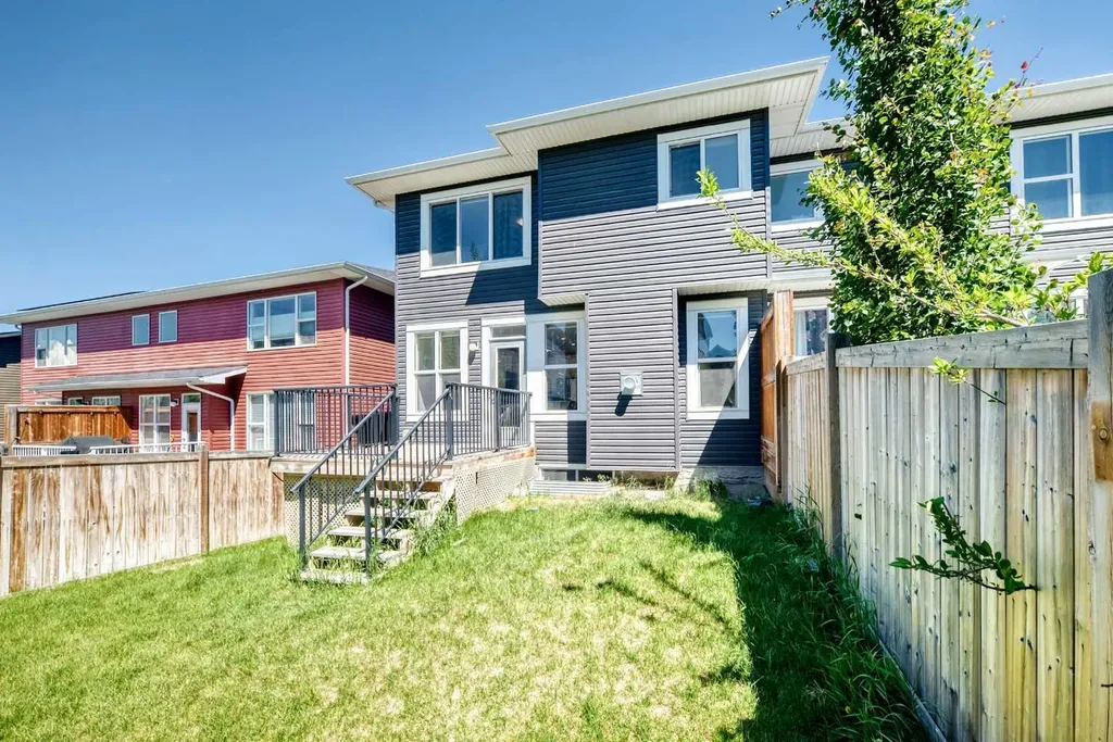 110 Crestbrook Way SW Calgary AB T3B 6H1