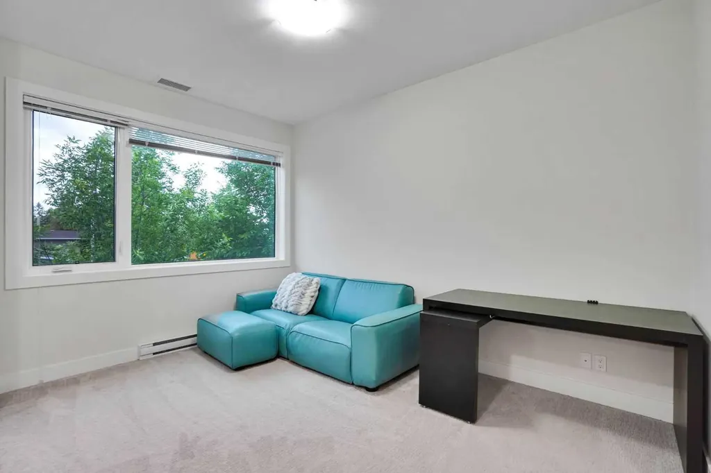 20 Brentwood Common NW Calgary AB T2L 2L7