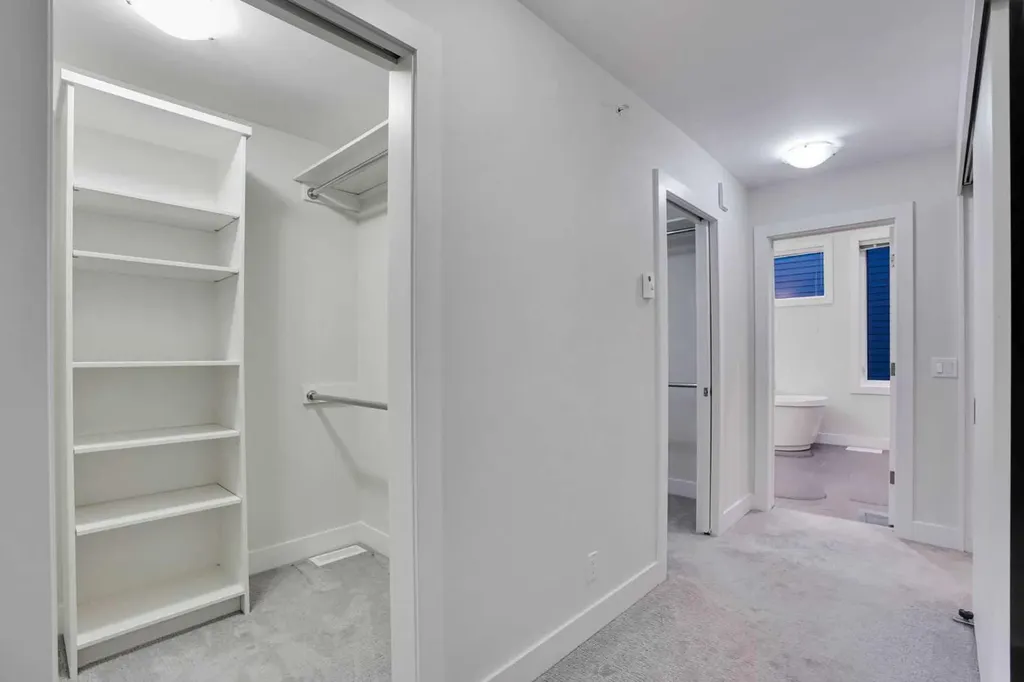 20 Brentwood Common NW Calgary AB T2L 2L7
