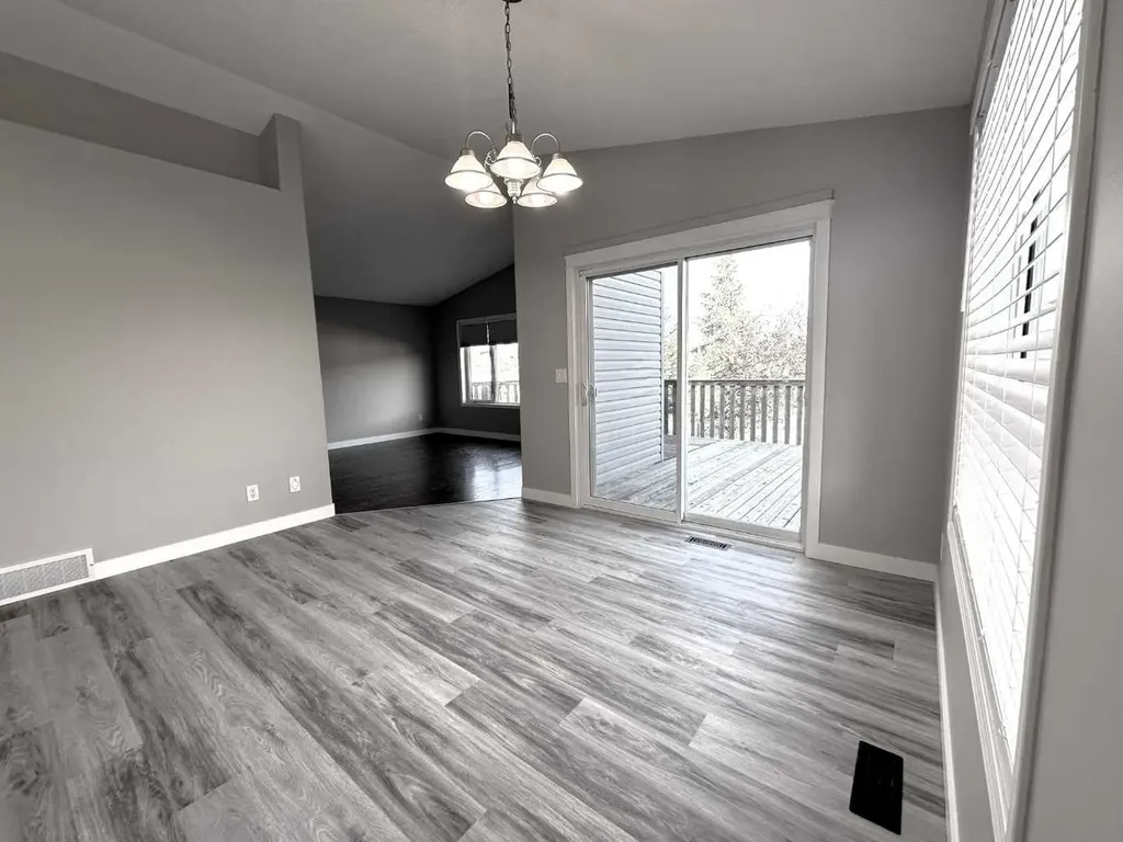 9005 94a Avenue Grande Prairie AB T8X0A2