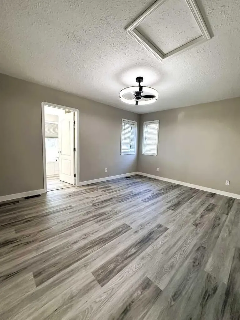 9005 94a Avenue Grande Prairie AB T8X0A2