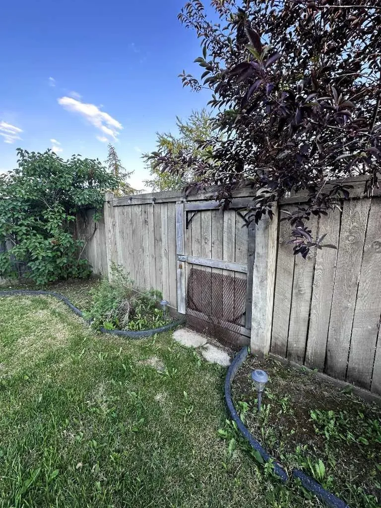 9005 94a Avenue Grande Prairie AB T8X0A2