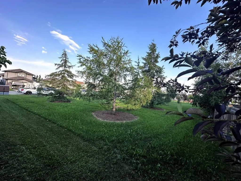 9005 94a Avenue Grande Prairie AB T8X0A2
