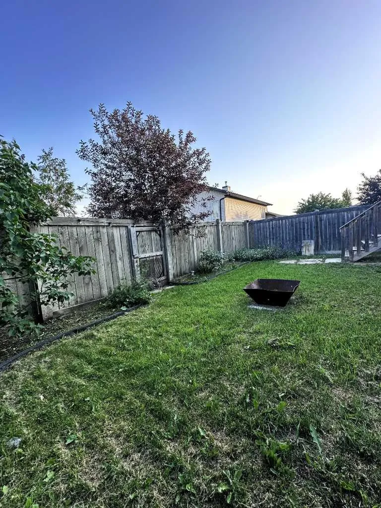 9005 94a Avenue Grande Prairie AB T8X0A2