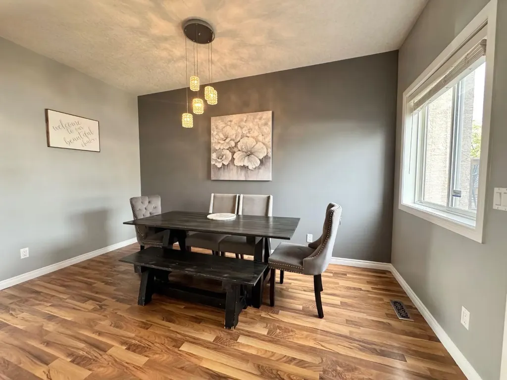9 Leedy Drive Whitecourt AB T7S 1X2