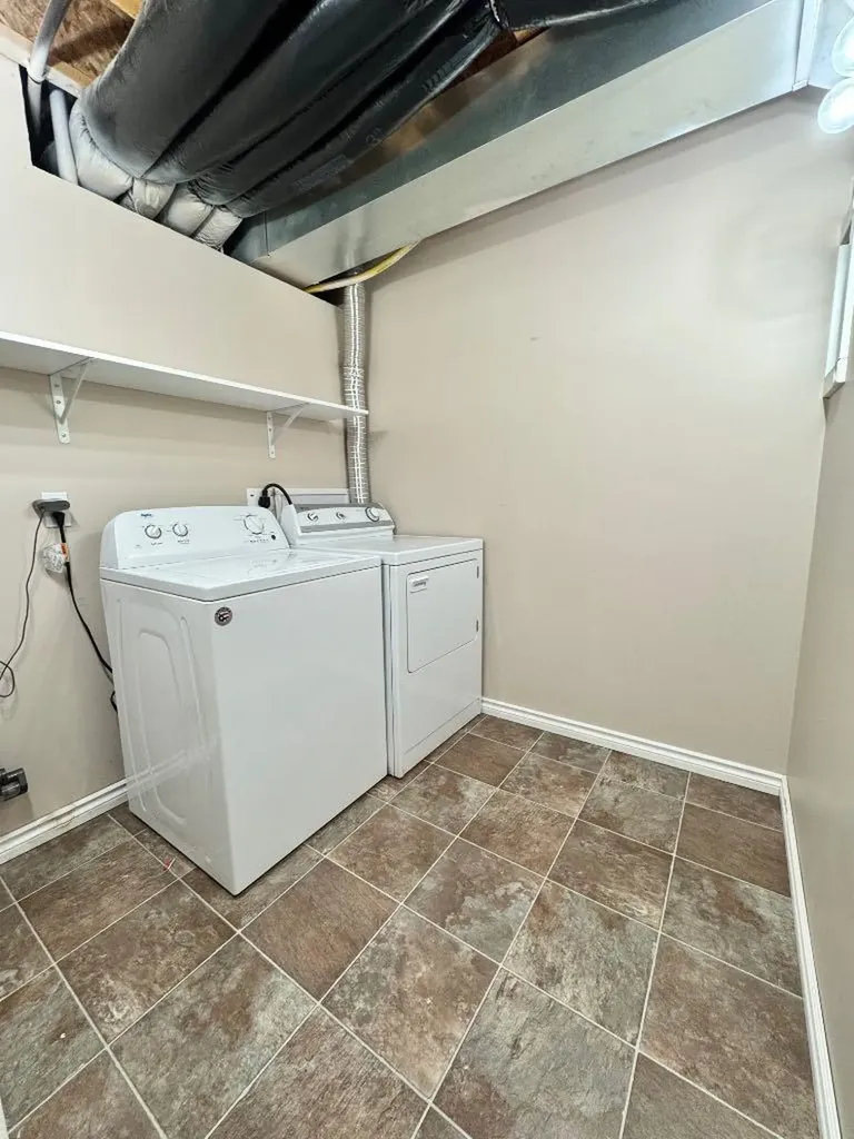 9 Leedy Drive Whitecourt AB T7S 1X2