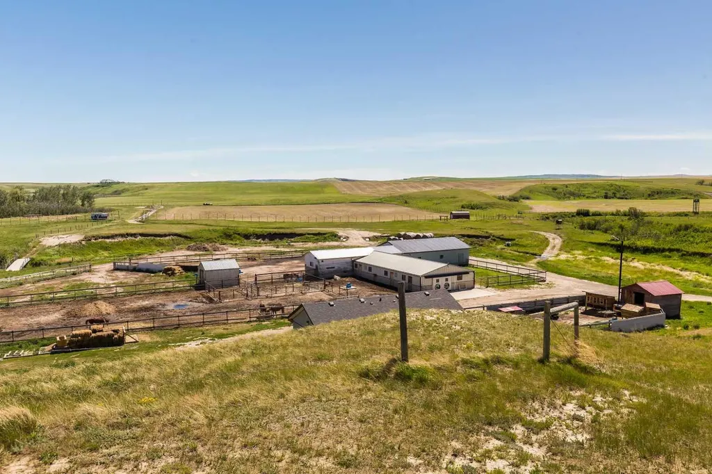 222041B Range Road 52 Magrath AB T0K1J0