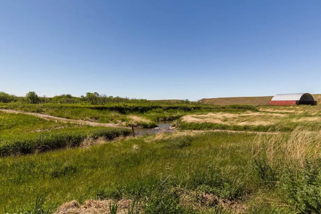 222041B Range Road 52 Magrath AB T0K1J0