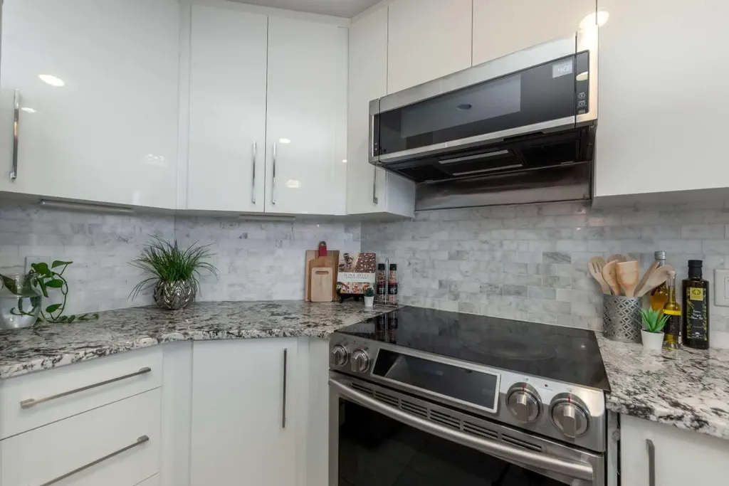 1108 6 Avenue SW Calgary AB t2p5k1