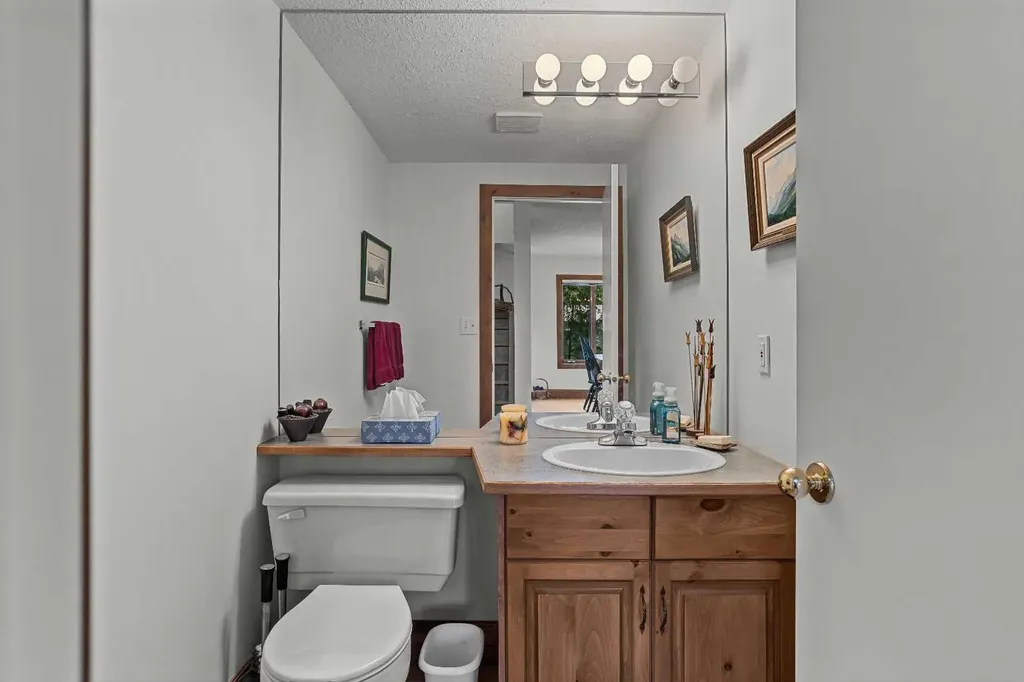 349 Otter Street Banff AB T1L1C4