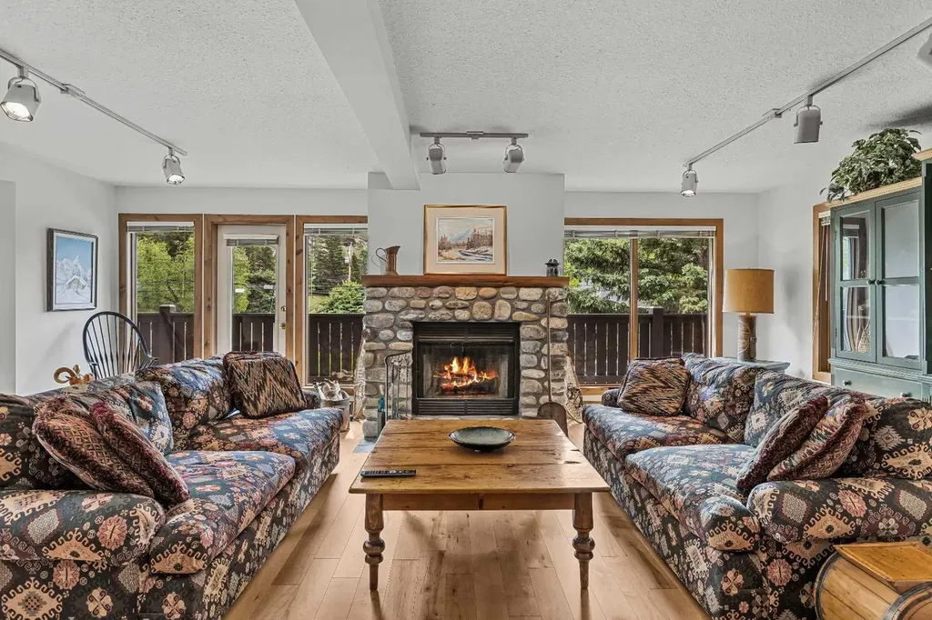 349 Otter Street Banff AB T1L1C4