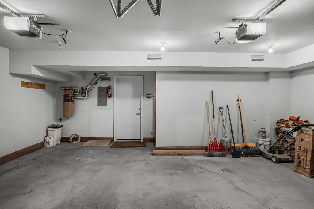 349 Otter Street Banff AB T1L1C4