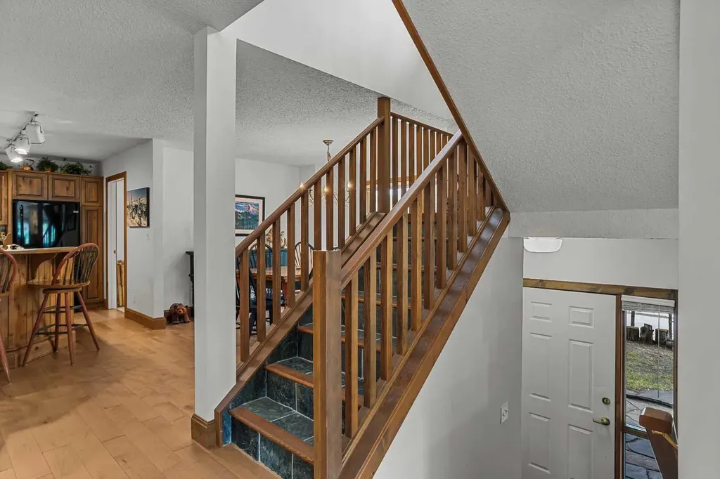 349 Otter Street Banff AB T1L1C4