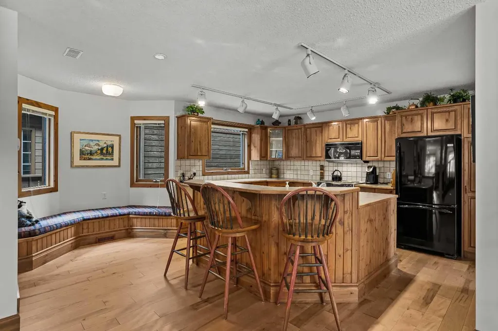 349 Otter Street Banff AB T1L1C4