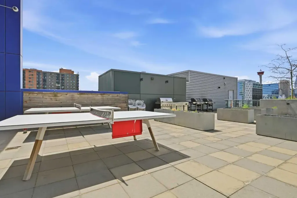 615 6 Avenue SE Calgary AB T2G 1S2