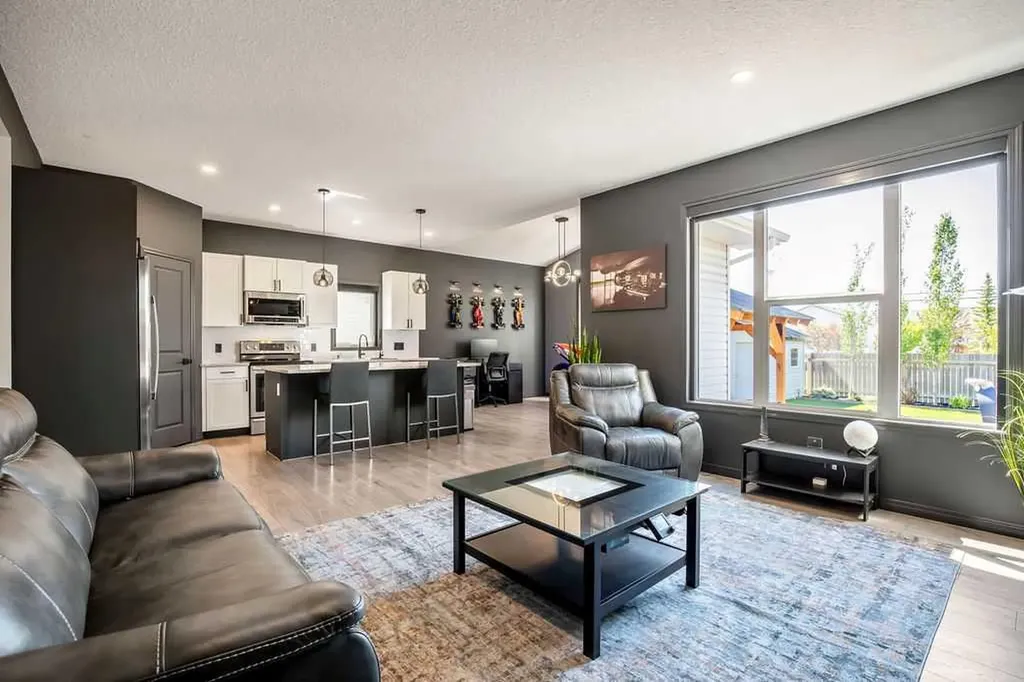 627 Hamptons Place SE High River AB T1V 0A9