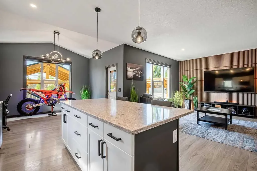 627 Hamptons Place SE High River AB T1V 0A9