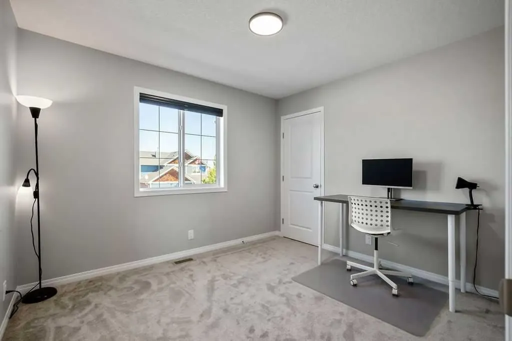 627 Hamptons Place SE High River AB T1V 0A9