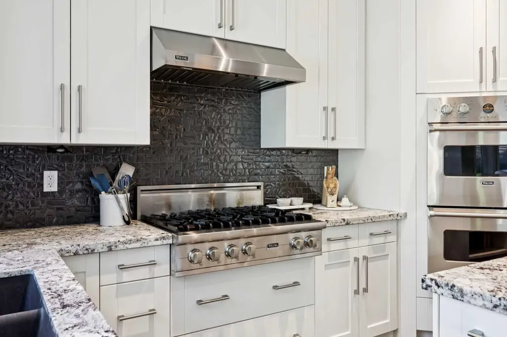 119 Springbluff Boulevard SW Calgary AB T3H 4V3