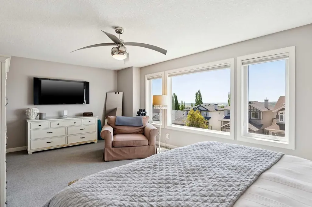 119 Springbluff Boulevard SW Calgary AB T3H 4V3