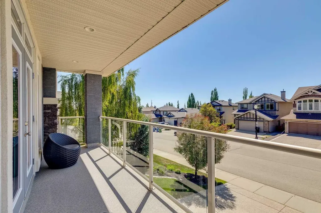 119 Springbluff Boulevard SW Calgary AB T3H 4V3