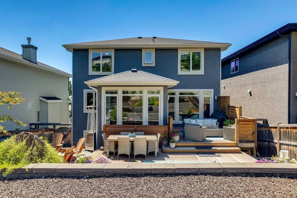 119 Springbluff Boulevard SW Calgary AB T3H 4V3