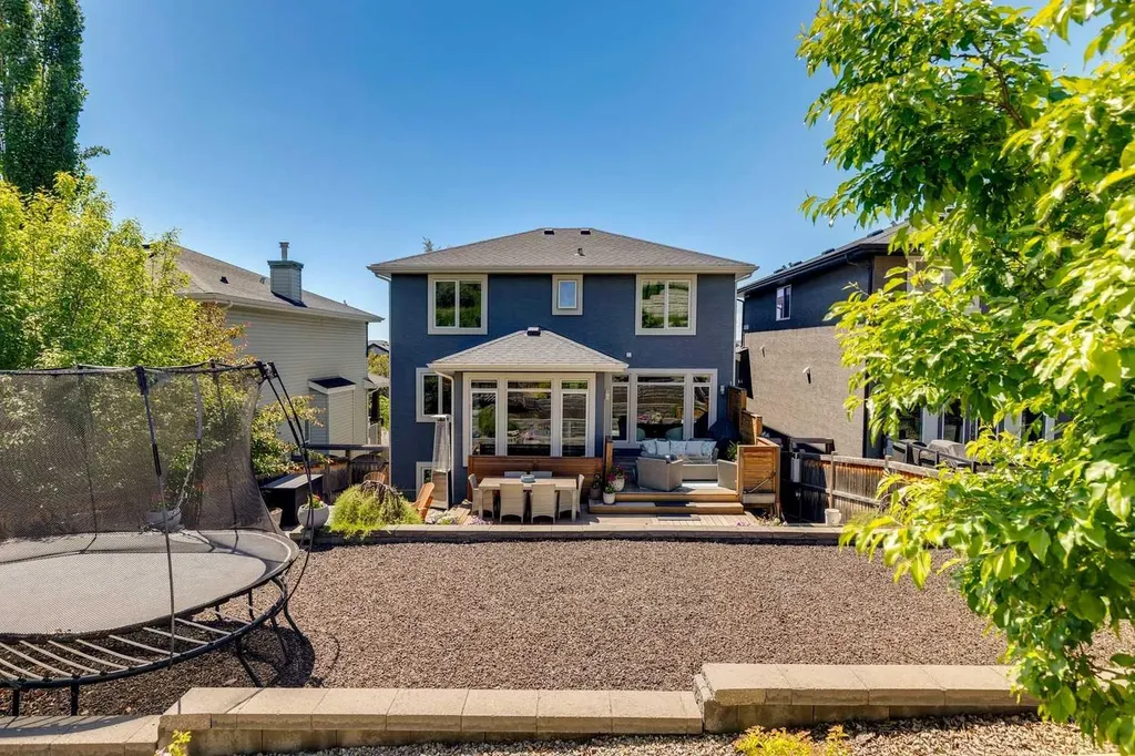 119 Springbluff Boulevard SW Calgary AB T3H 4V3