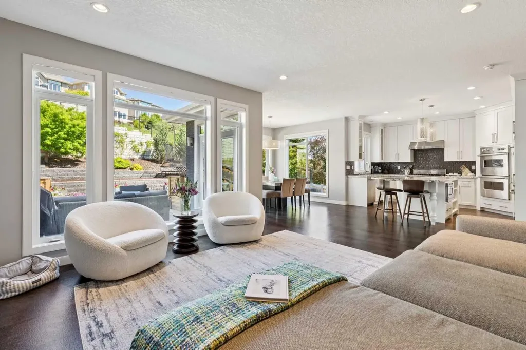 119 Springbluff Boulevard SW Calgary AB T3H 4V3