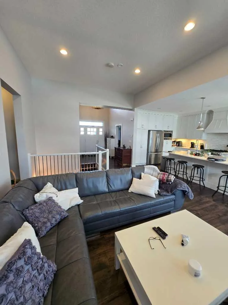 805 7 Avenue Fox Creek AB t0h1p0