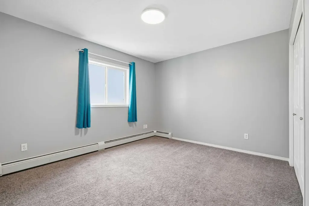 3 Broadway Rise Sylvan Lake AB T4S 0G9