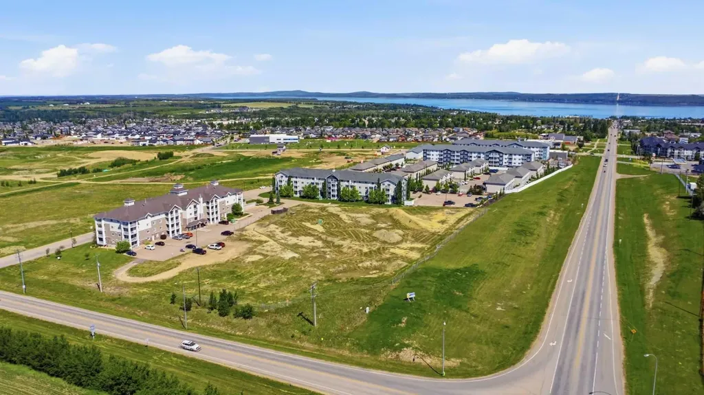 3 Broadway Rise Sylvan Lake AB T4S 0G9