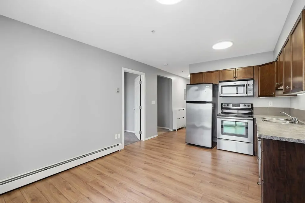 3 Broadway Rise Sylvan Lake AB T4S 0G9