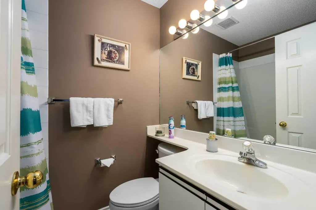47 Millrose Place SW Calgary AB T2Y 3J6