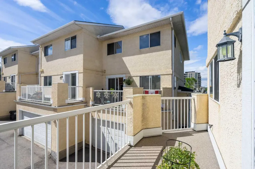 47 Millrose Place SW Calgary AB T2Y 3J6