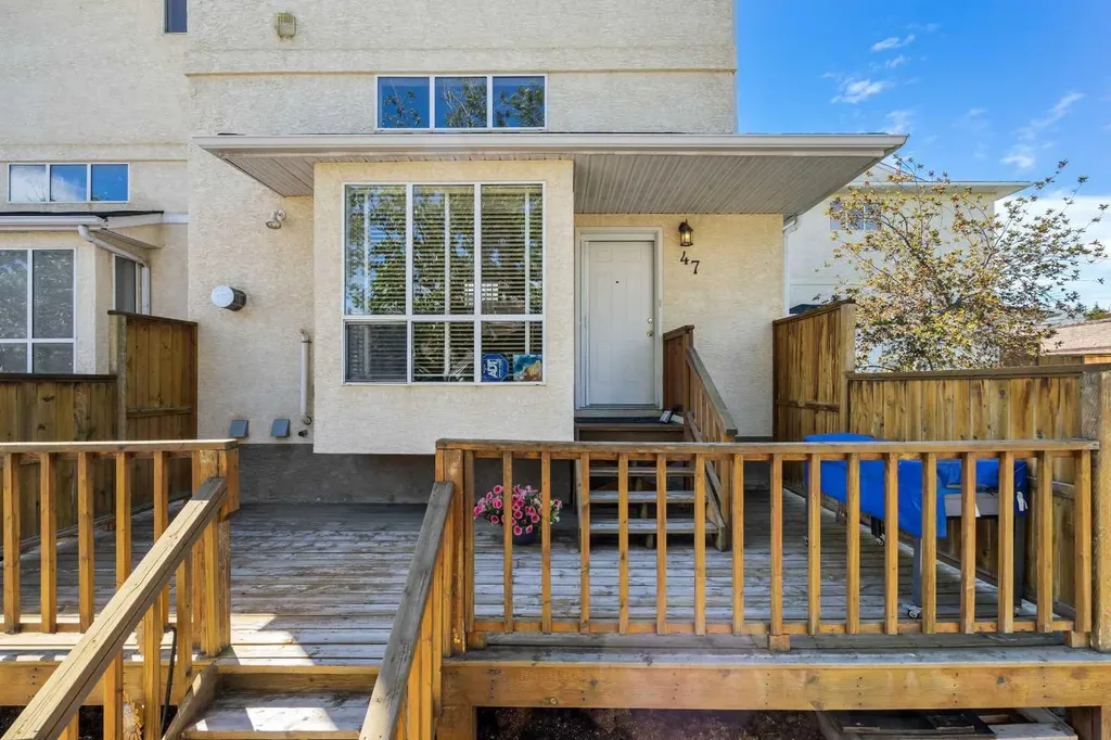 47 Millrose Place SW Calgary AB T2Y 3J6