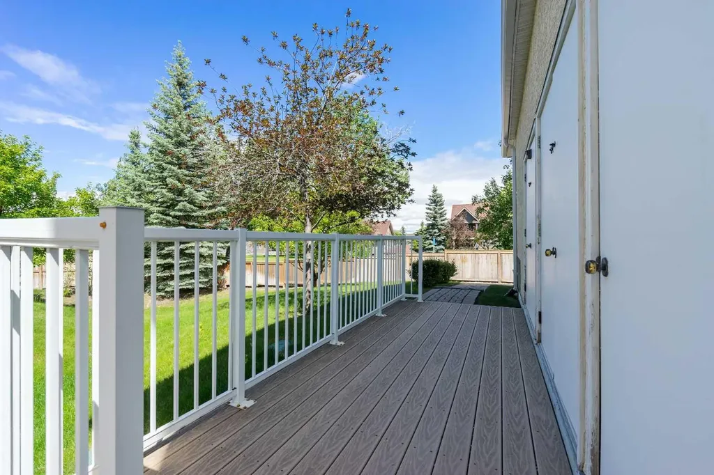47 Millrose Place SW Calgary AB T2Y 3J6
