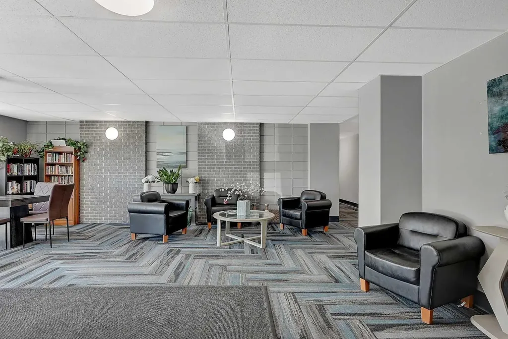10230 106 Avenue Grande Prairie AB T8V5G8
