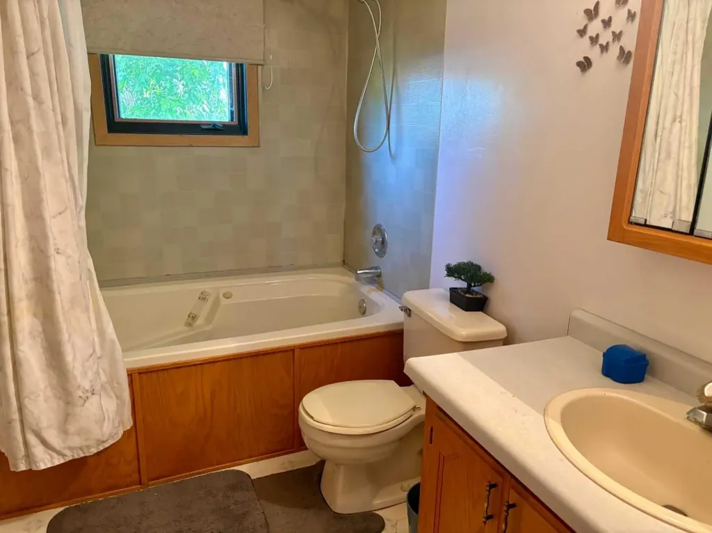 5032 48 Street Mannville AB T0B 2W0
