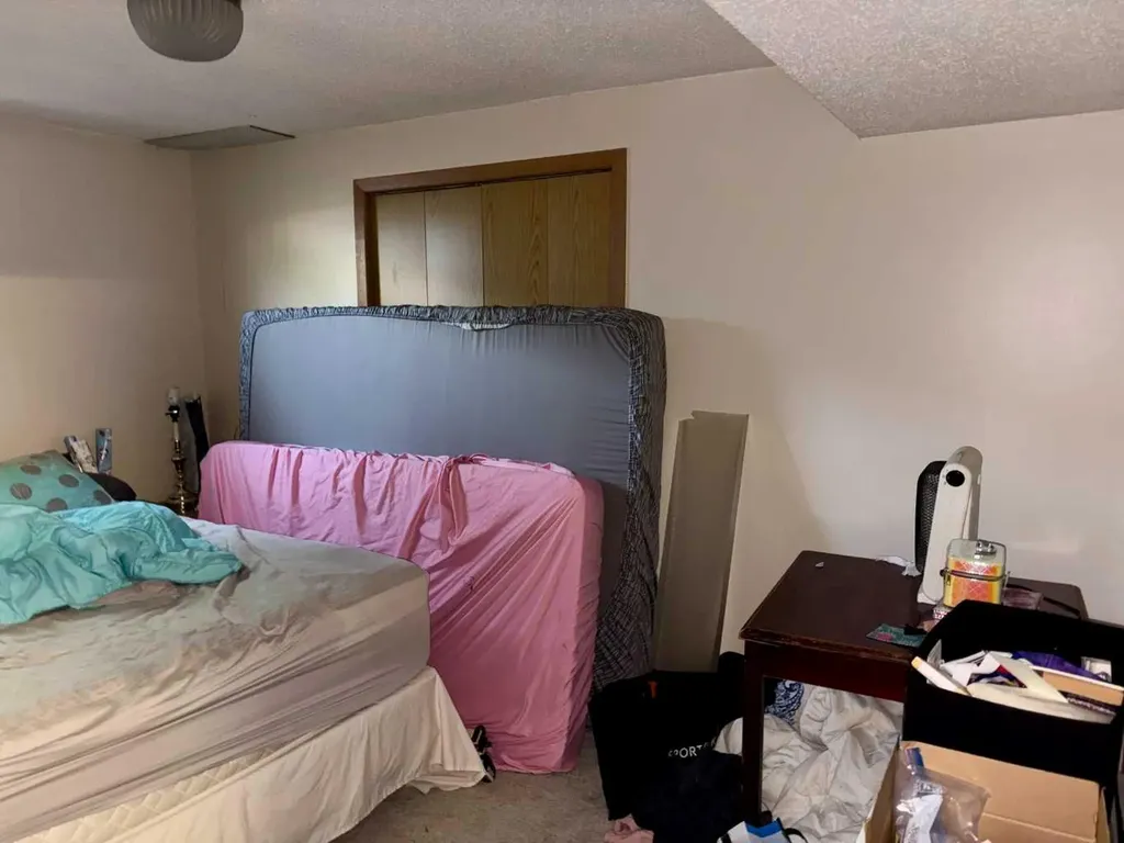 5032 48 Street Mannville AB T0B 2W0