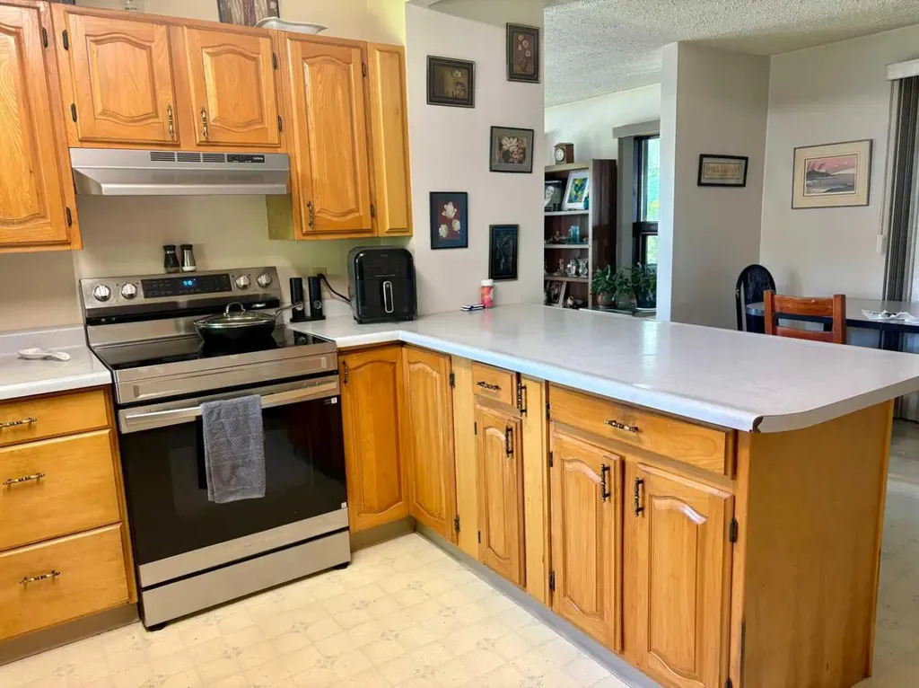 5032 48 Street Mannville AB T0B 2W0