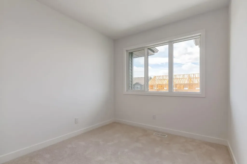 33 Sora Passage SE Calgary AB T3S 0M1