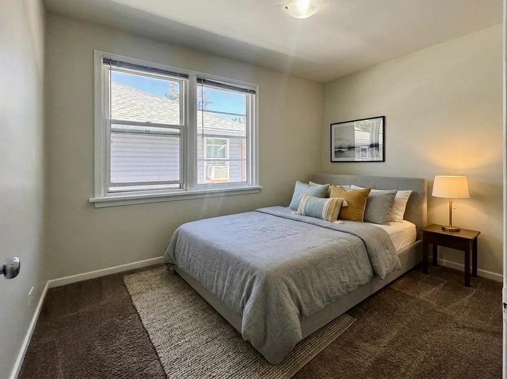 533 23 Street S Lethbridge AB T1J 3M9