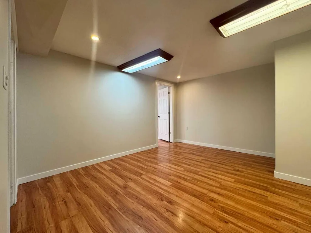 533 23 Street S Lethbridge AB T1J 3M9