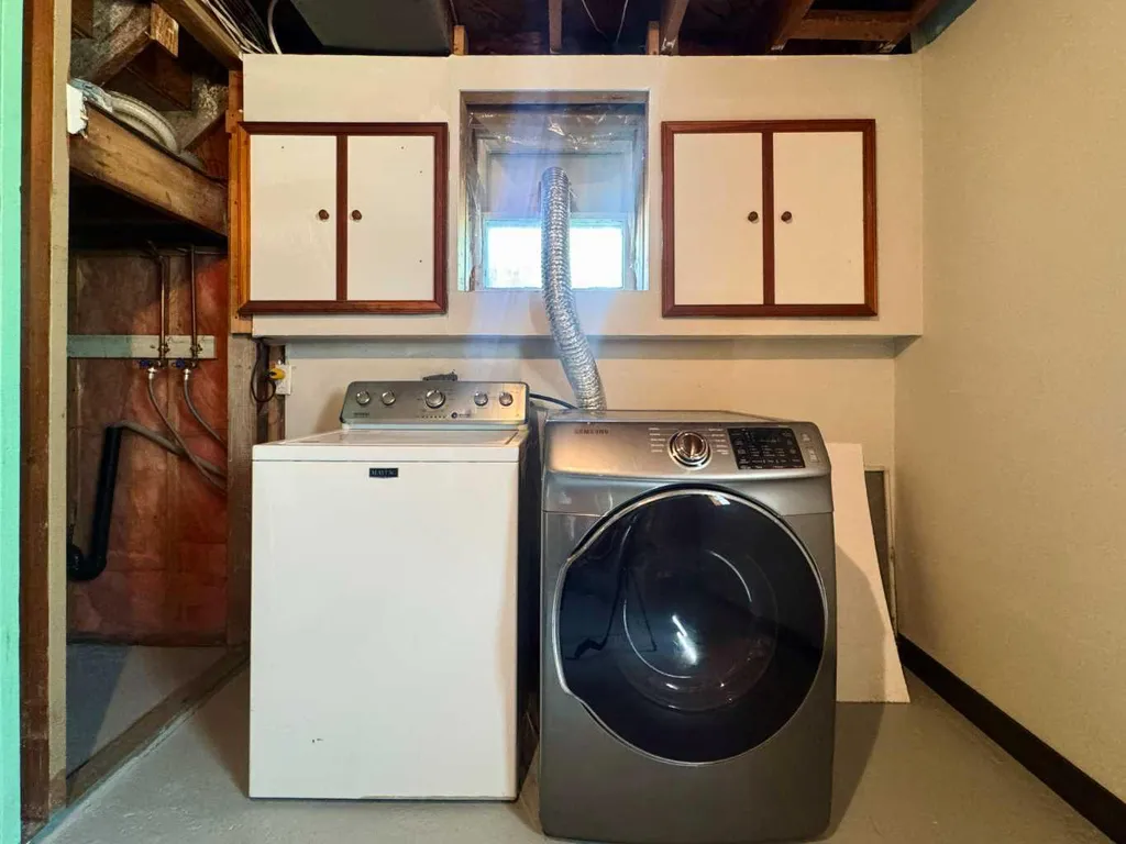 533 23 Street S Lethbridge AB T1J 3M9