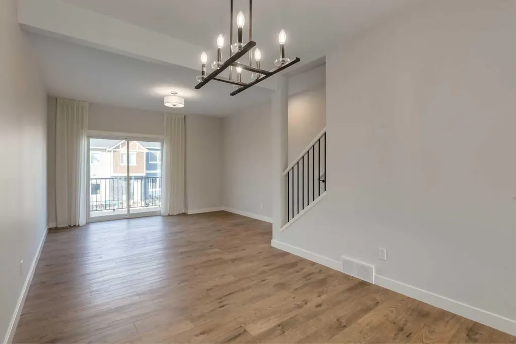 136 Tuscany Summit Square NW Calgary AB T3L0G1