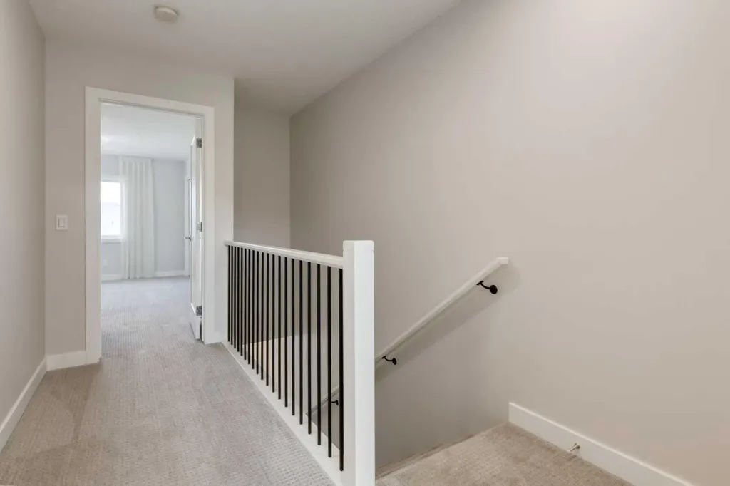 136 Tuscany Summit Square NW Calgary AB T3L0G1