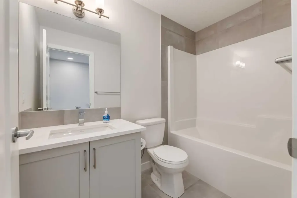 136 Tuscany Summit Square NW Calgary AB T3L0G1