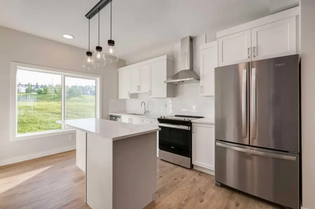 136 Tuscany Summit Square NW Calgary AB T3L0G1