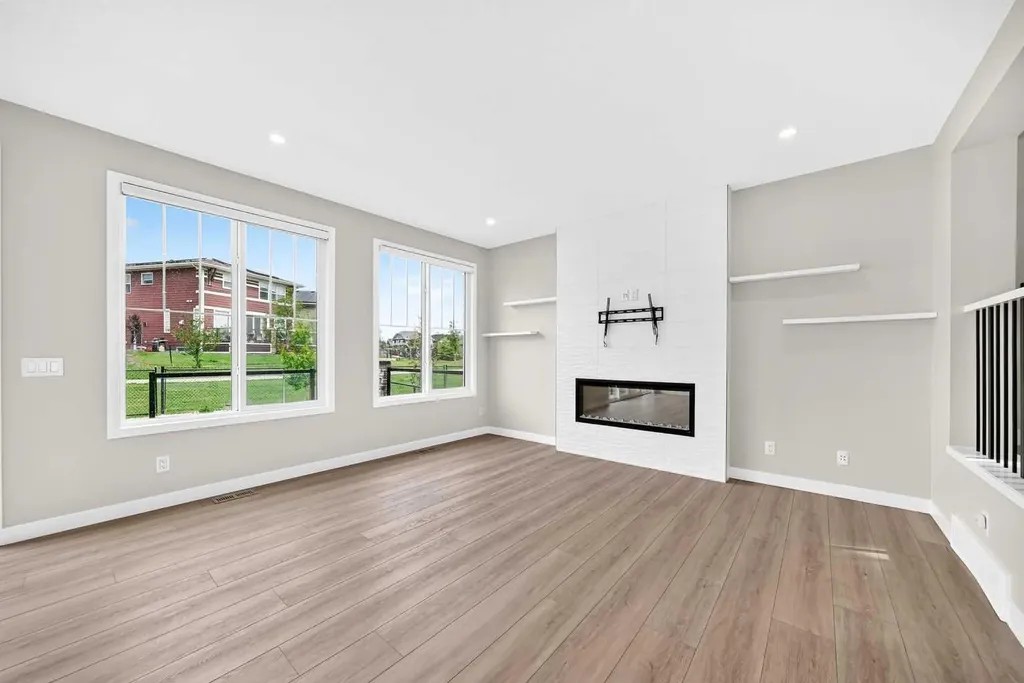 120 Magnolia Manor SE Calgary AB T3M 2Z8